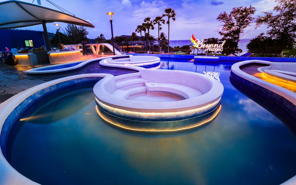 Hotel Beyond Patong Zewnętrze zdjęcie